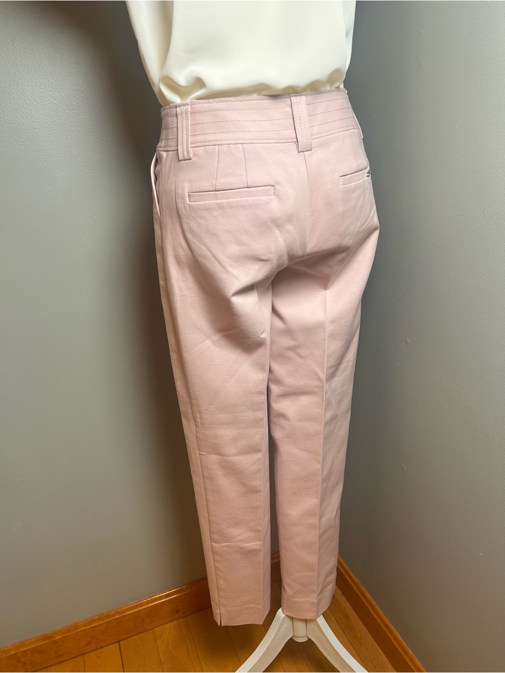 Jones New York Signature Pink
Straight Leg Pants Size 2 - Picture 7 of 16